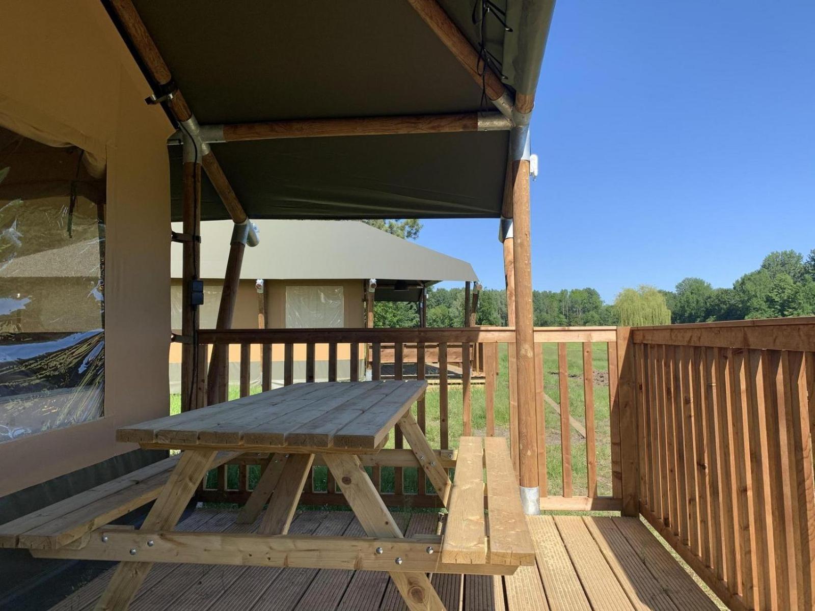 Glamping Lodge With Eco-Wellness 泽沃德 外观 照片