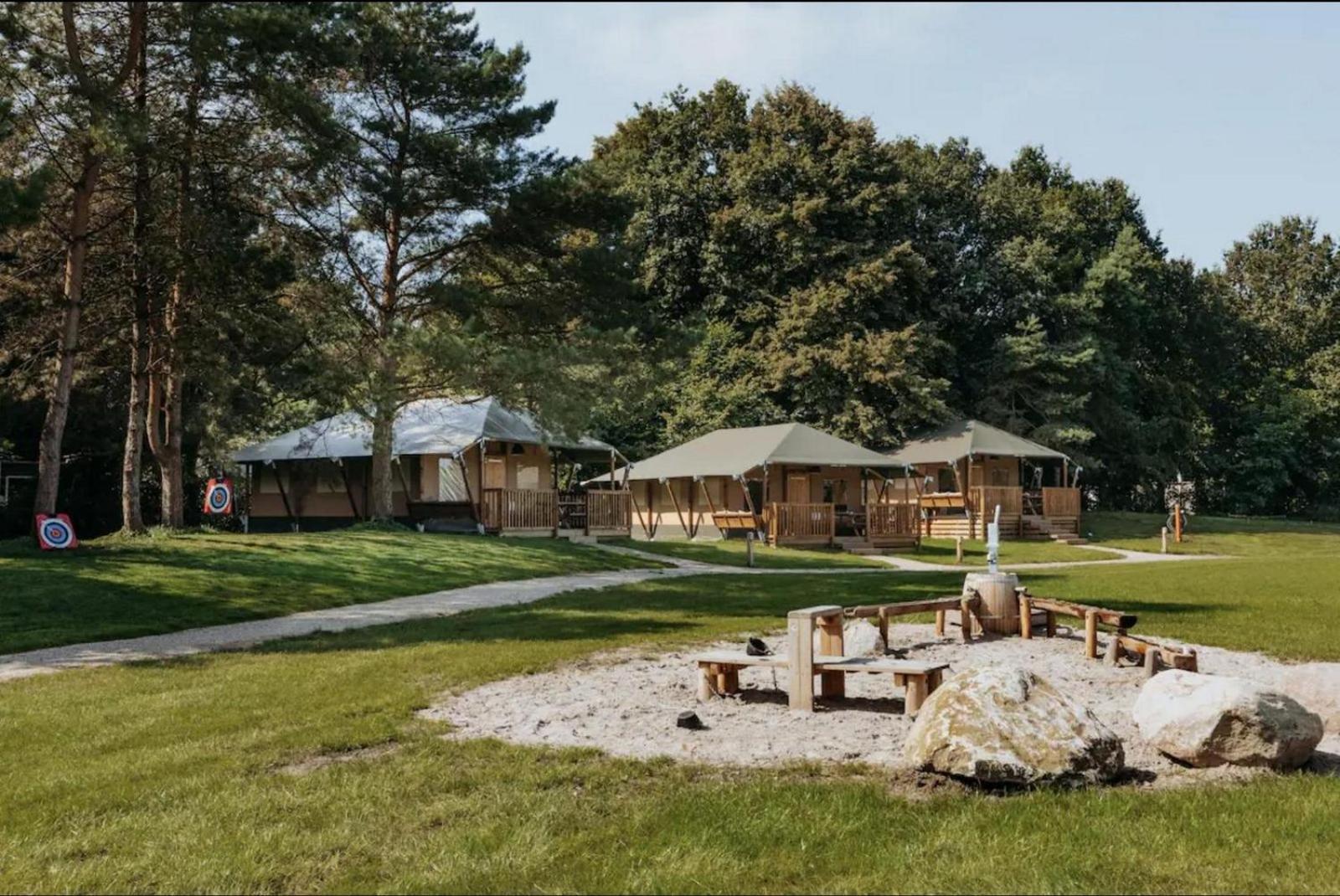 Glamping Lodge With Eco-Wellness 泽沃德 外观 照片