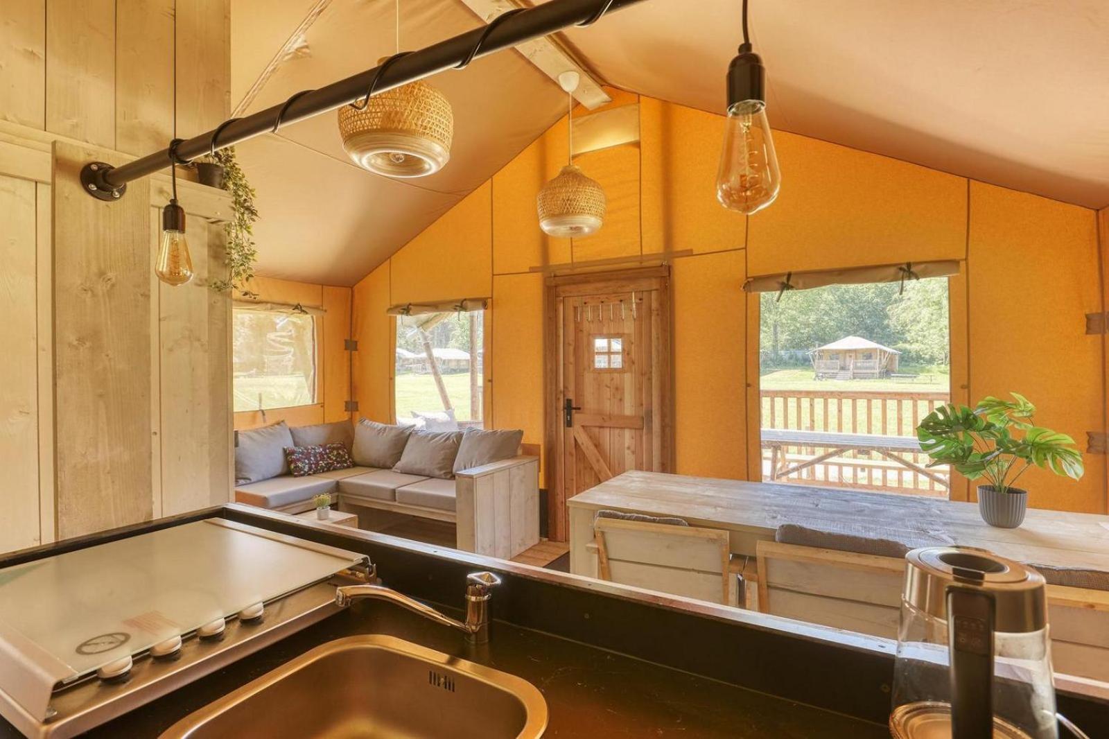 Glamping Lodge With Eco-Wellness 泽沃德 外观 照片